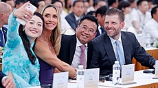 Slavnostního zahájení stavby golfového resortu ve Vietnamu se zú�astnil Eric...