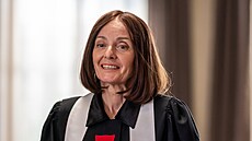 Veronika ilková v seriálu Brati a sestry (2025)