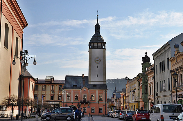 V Staré radnice v Hranicích na Perovsku projde opravou. Po ní získá i novou...
