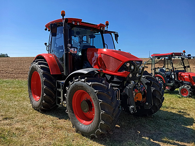 Nový zetor už se vyrábí. První kusy vyjely na české pole