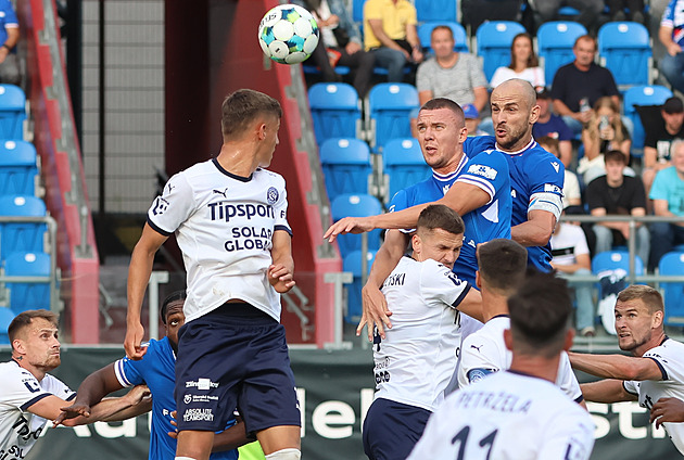 ONLINE: Slovácko - Baník, souboj ve spodku tabulky. Kdo se odlepí?