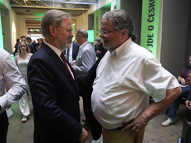 Fiala chce fotbalové Euro v Česku. Je to vůbec možné? A co by bylo potřeba?