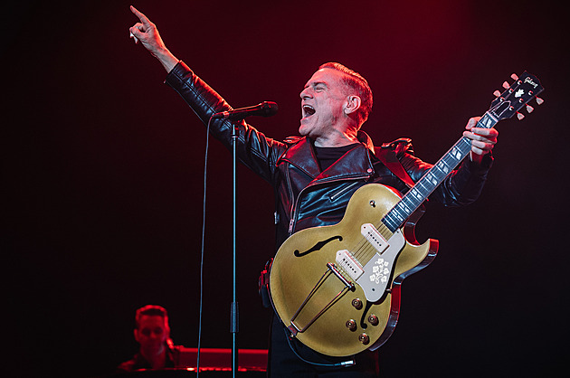 Koncert Bryana Adamse v O2 aren (16. prosince 2023)