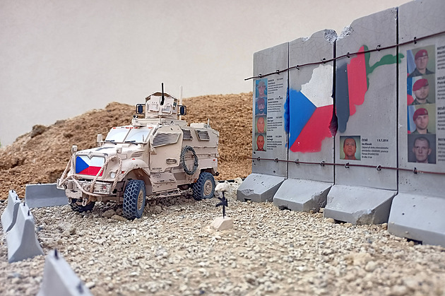 Vzpomínka na Afghánistán a pocta padlým. Voják se vrátil k modelaření