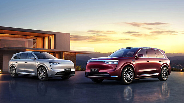 Šílené čínské nápady pro motoristy. Značka Seres chystá záchod v autosedačce