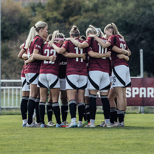 Exkurze Sparta. Na zápas fotbalistek na Letné se chystá přes pět tisíc dětí