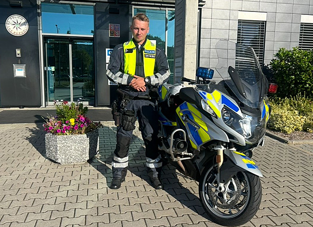 Policistou i v civilu. Dopravák cestou na nákup načapal hříšníka za volantem