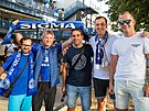 Fanou�ci Sigmy vyhlí�í p�ed Androvým stadionem odvetu �tvrtého p�edkola...