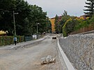 Ve spodn sti Vysock ulice u lid s omezenm vyuvaj nov chodnky....