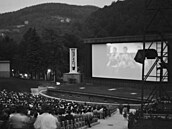 Letní kino v údolí eky Teplá pivítalo v ervenci 1957 diváky X. mezinárodního...