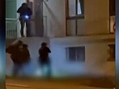 Zabarikádoval se, proto�e m�l z policie hr�zu. Rodina zast�eleného: V�em...