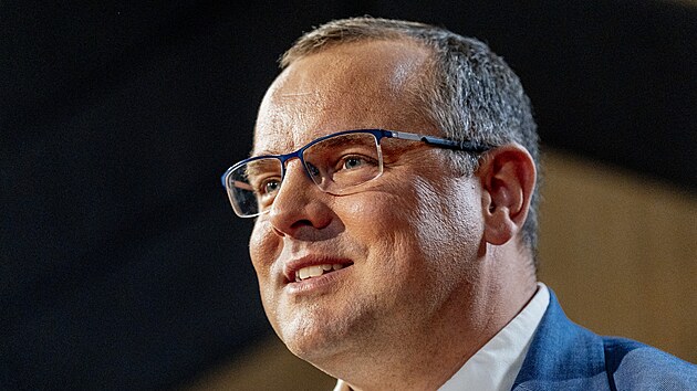 Podcast s Martinem Ku�erou, �editelem provozu a bezpe�nosti Leti�t� Praha. Po�ad moderuje Vladim�r Vok�l.