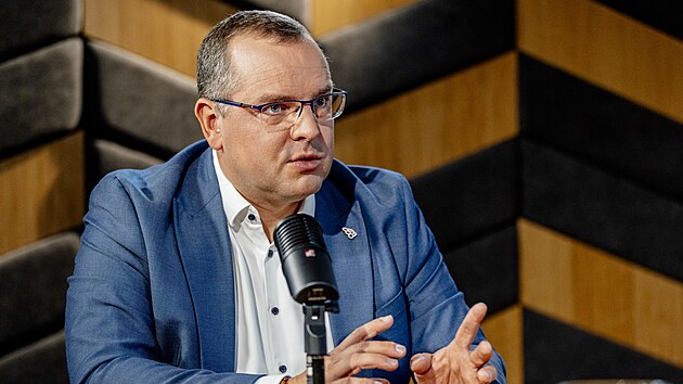 Podcast s Martinem Ku�erou, �editelem provozu a bezpe�nosti Leti�t� Praha. Po�ad moderuje Vladim�r Vok�l.