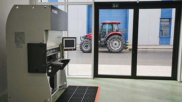 koln budova stoj v pelhimovskm arelu spolenosti Agrostroj.