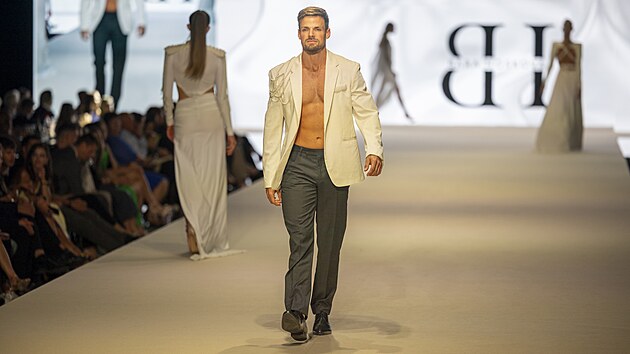 Soust mdnch veletrh Styl a Kabo na brnnskm vstaviti byla pehldka Czech Fashion Week, na n destky modelek a model pedstavily kolekce od ty znmch tuzemskch nvrh. (23. srpna 2025)