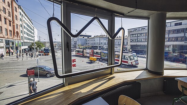 V Brn otevela nov poboka fastfoodovho etzce Burger King. Sdl v ikonick budov podle nvrhu Oskara Posky blzko hlavnho vlakovho ndra, kter se pi opravch piblila pvodnmu vzhledu. (28. srpna 2025)