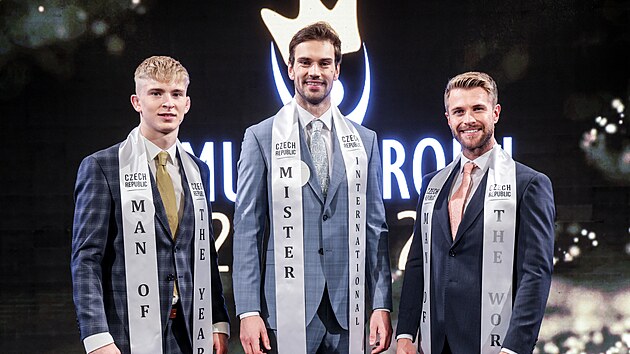 Mu� roku 2025 Jakub Baftalsk�, Mister International Ji�� Vesel� a Man of the World Tom� Ondr��ek.