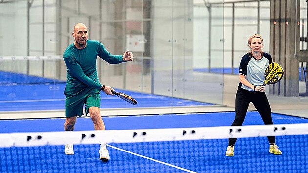 Padela Hakkında Jan Koller: Salonumuzda, örneğin Elijah veya Mirai