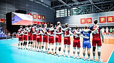 etí volejbalisté nastupují k zápasu s Bulharskem na mistrovství svta...