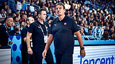Turecký kou� Ergin Ataman p�ed zápasem s Loty�skem na EuroBasketu 2025.