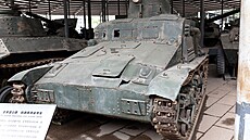 Japonský obrn�nec Type 95 So-Ki m�l �elezni�ní i pásový podvozek. Pozd�ji stroj...