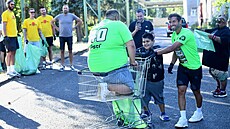 Fotbalisté druholigového Viagemu Ústí nad Labem a basketbalisté Slunety...