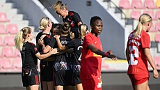 Fotbalistky Sparty Praha se radují z gólu do sít Nordsjaellandu v kvalifikaci...