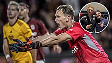 Loty�ský branká� fotbalové Dukly Rihards Matrevics b�hem ligového utkání na...