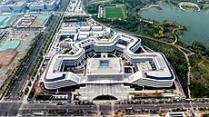 Siovo dít oívá. Futuristické msto ínského prezidenta se postupn probouzí k...