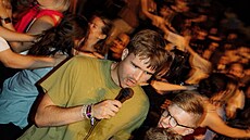 Mezi oblíbené kratochvíle, které Vojt�ch Toman po�ádá, jsou karaoke setkání na...