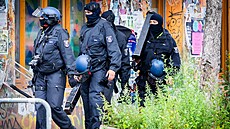 Policie v Berlín� podnikla razii ve squatu Rigaer 94, který pat�í k ba�tám...