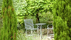 Hlasujte v 2. kole soute Nejkrásnjí zahrada 2025 a jedna z deseti knih od...