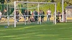 Rvaka fanouk pi zápase Travice - Malé ernoseky.