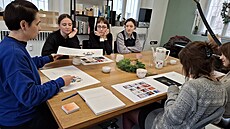 Atlas: Obsahuje 88 výtvarn� zpracovaných hub, které vytvo�ilo 54 student� a...