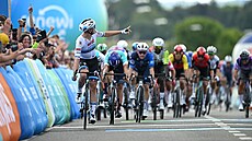 Tim Merlier se raduje z výhry ve �tvrté etap� Renewi Tour.