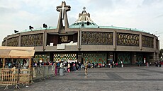 Bazilika v Mexico City. Panna Maria Guadalupská