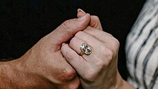 Taylor Swift a Travis Kelce oznámili své zasnoubení 26. srpna 2025.