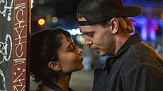 Zoe Kravitzová a Austin Butler ve filmu �ivot v hajzlu (2025)