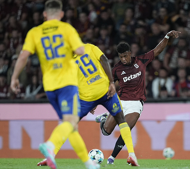 Sparta - Zlín 3:1, do reprezentační pauzy z prvního místa, dva góly dal Rrahmani
