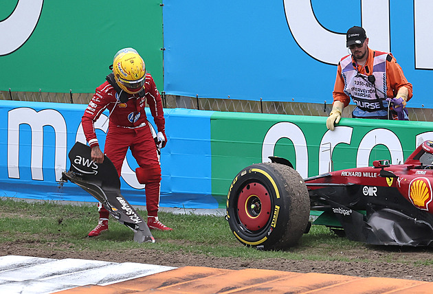 Ani neměli šampaňské. Hadjar překvapil i svůj tým a řekl si o sedačku v Red Bullu