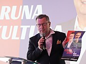 Jednika hnutí Písaha v Olomouckém kraji Antonín Stank na pedstavení...