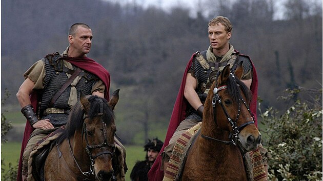 Ray Stevenson (Titus Pullo, vlevo) a Kevin McKidd
(Lucius Vorenus) v seri�lu ��m.