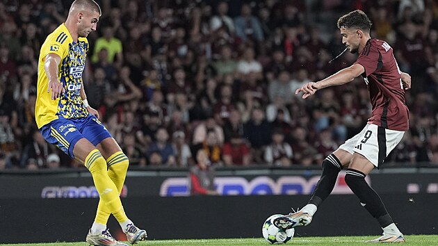 Sparta güç kazanıyor, katil Rrahmani ve Slavia'ya karşı kontrast