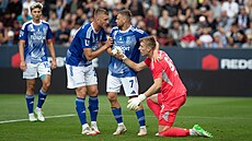 Olomou�tí fotbalisté d�kují branká�i Jan Koutnému.