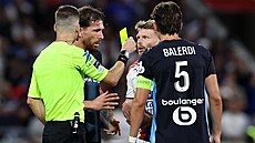 Pavel �ulc z Lyonu inkasuje �lutou kartu v utkání proti Marseille.