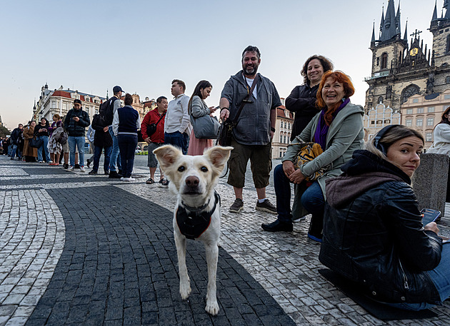 Hrozba jménem overturismus. Měla by se Praha bát kvůli nové knize Dana Browna?