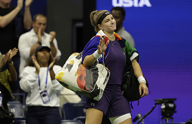Muchová do třetího semifinále US Open v řadě neprošla, Siniaková si zahraje o titul