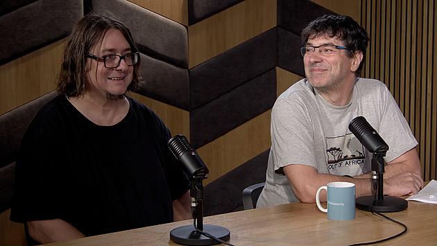 PODCAST: Jiskření ve studiu. Máme se bát komunistů? A kdo spolkne Babišovu ropuchu?