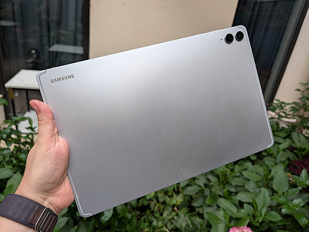 Velký a ještě větší. Nový obří tablet od Samsungu přehlédnete jen těžko