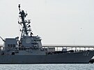 Torpédoborec USS Sampson DDG-102 u vjezdu do Panamského pr�plavu (30. srpna...